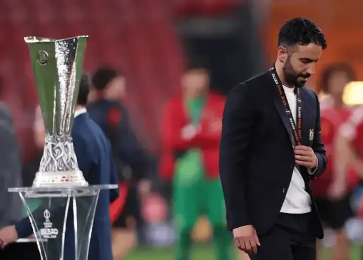 包含曼联再败:客场遭逆转负于对手,遭逢低谷的词条 包含曼联再败:客场遭逆转负于对手,遭逢低谷的词条