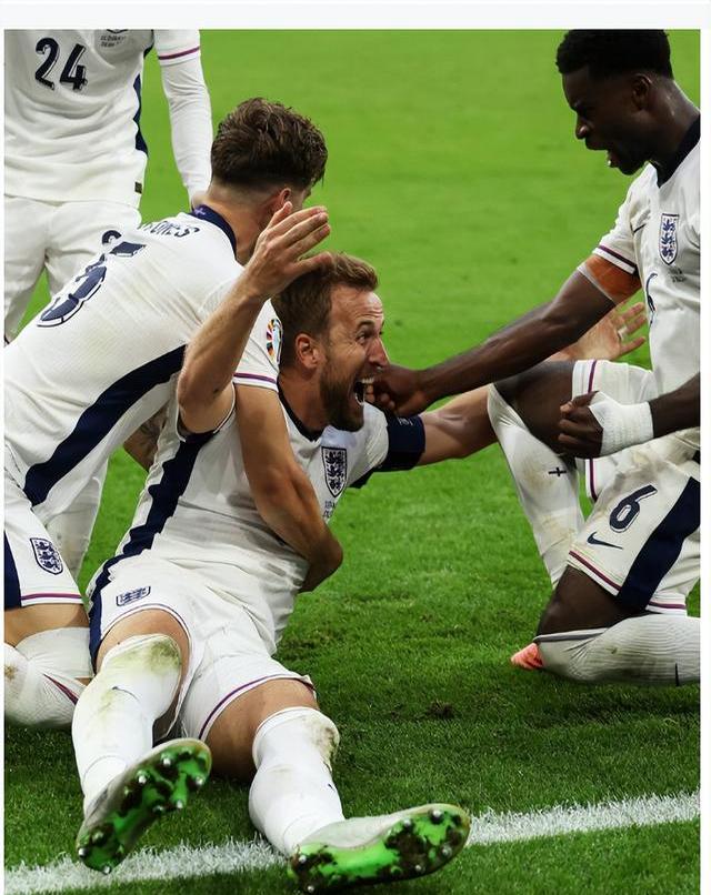 瓦伦西亚客场不敌皇家马德里，连败下滑