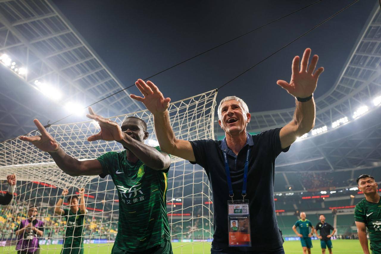 激动人心的淘汰赛给球迷带来不一样的体验