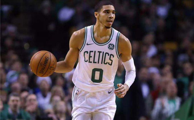 新秀崭露头角，成为球队新希望