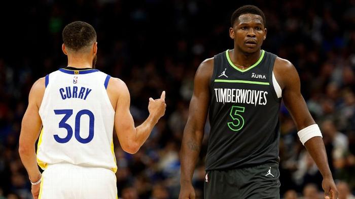 湖人对战森林狼戴维斯对唐斯的对抗