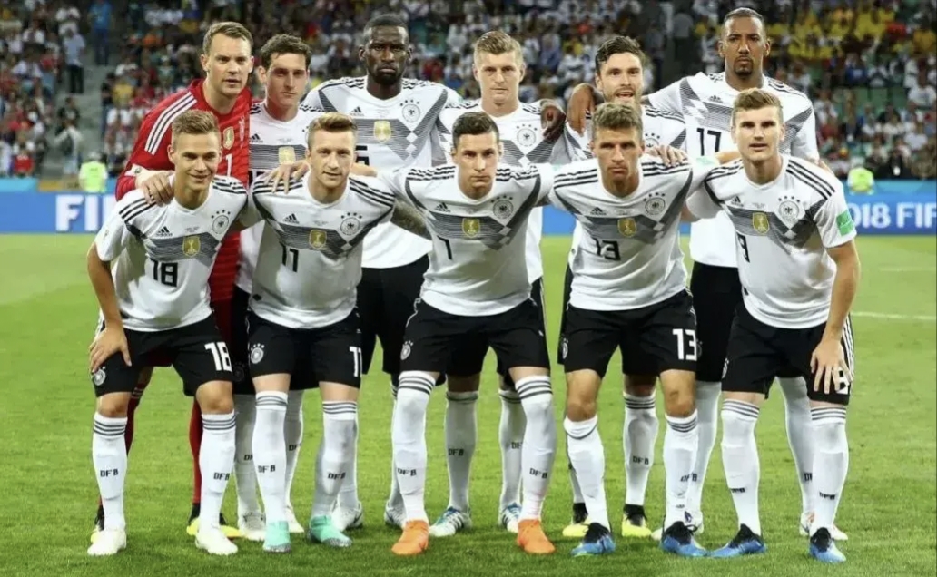 德国队主场大胜出线欧洲杯决赛