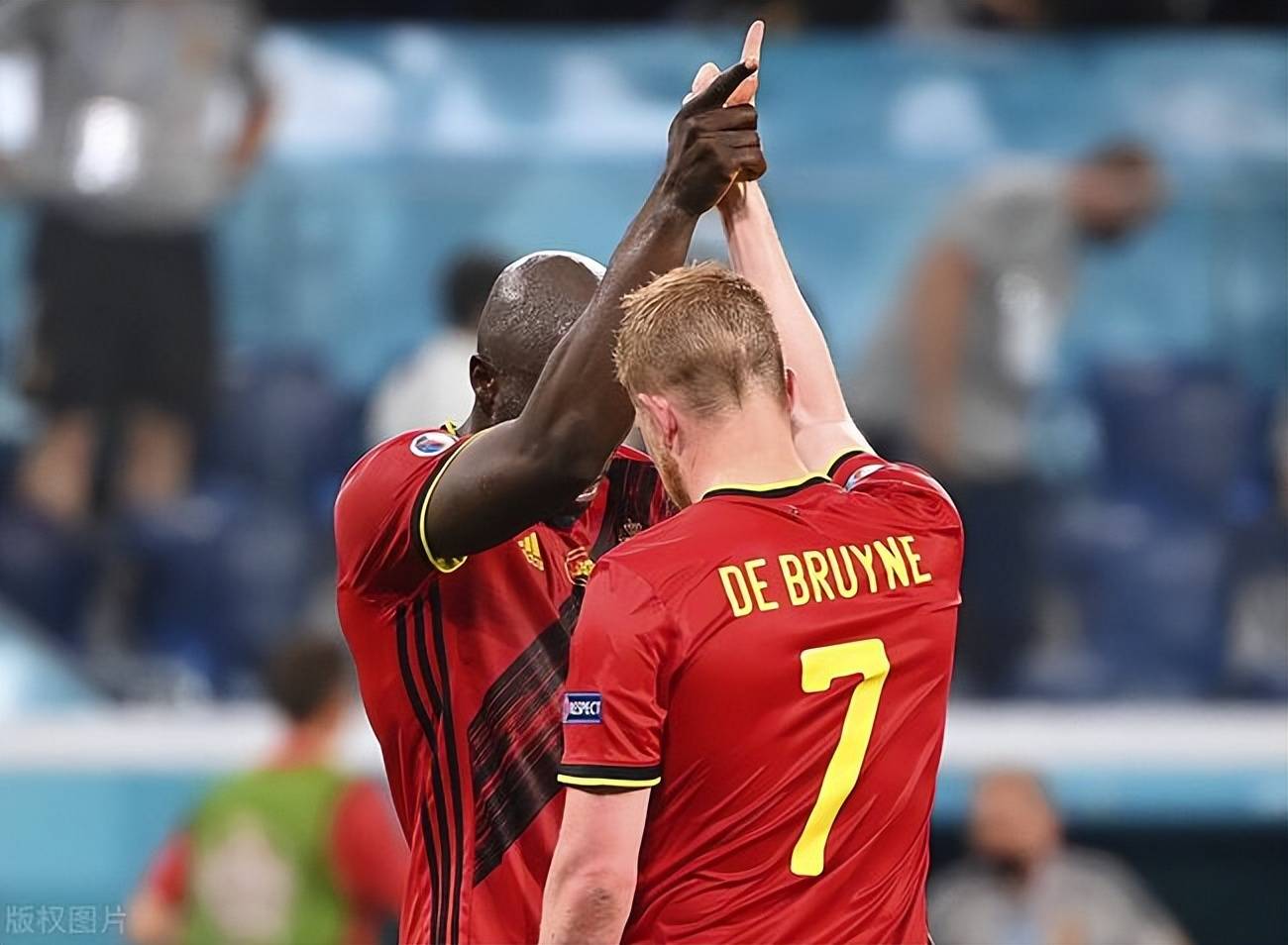 欧预赛爱沙尼亚险胜白俄罗斯，小组形势改观的简单介绍