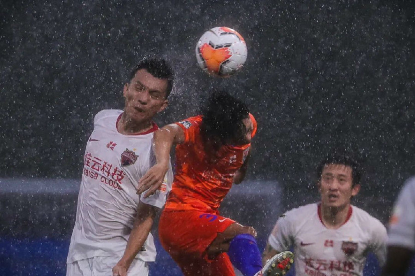 山东鲁能主场0-0被深圳佳兆业逼平