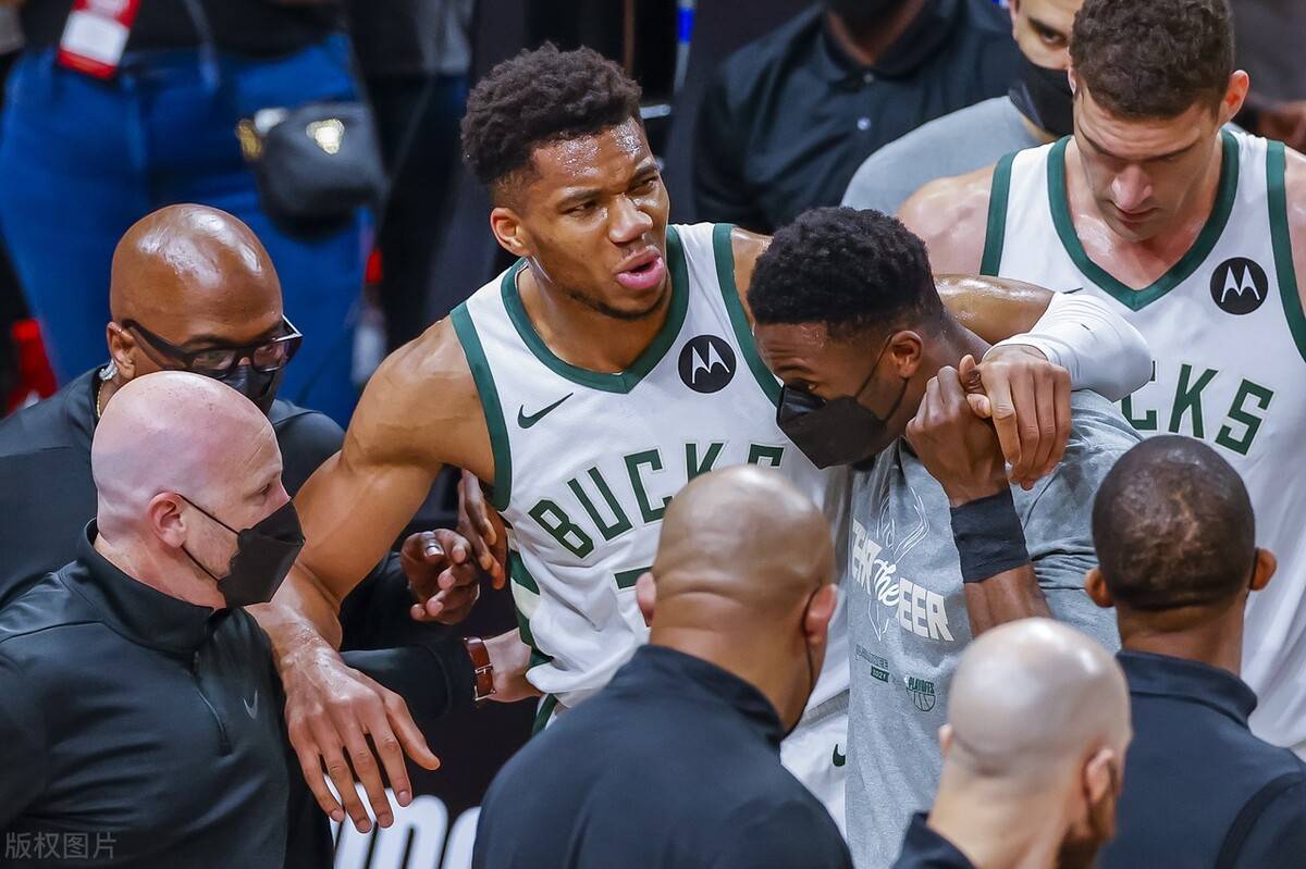 雄鹿逆转爵士，米德尔顿绝杀带走胜利