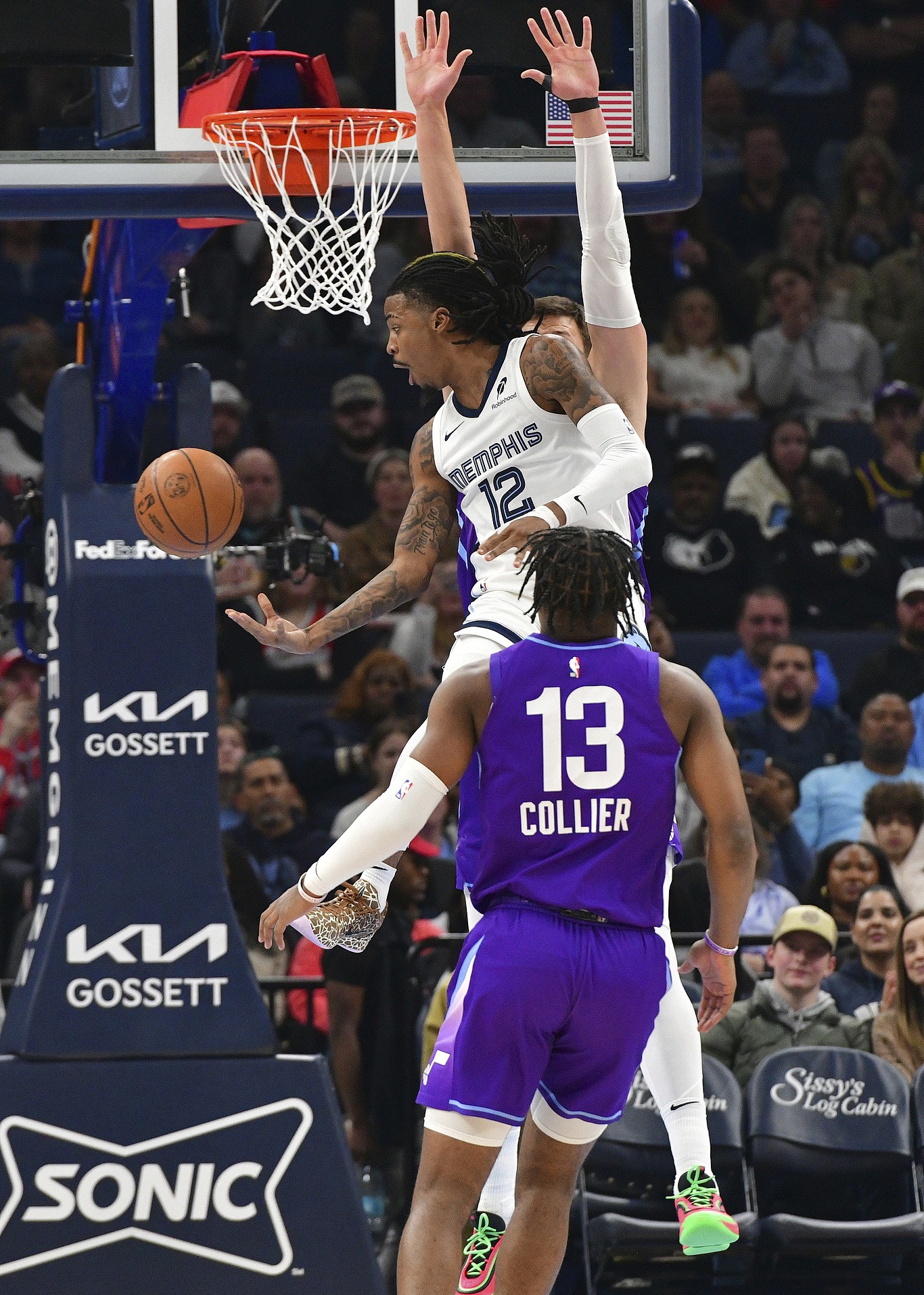 灰熊主场击败爵士，终结连败