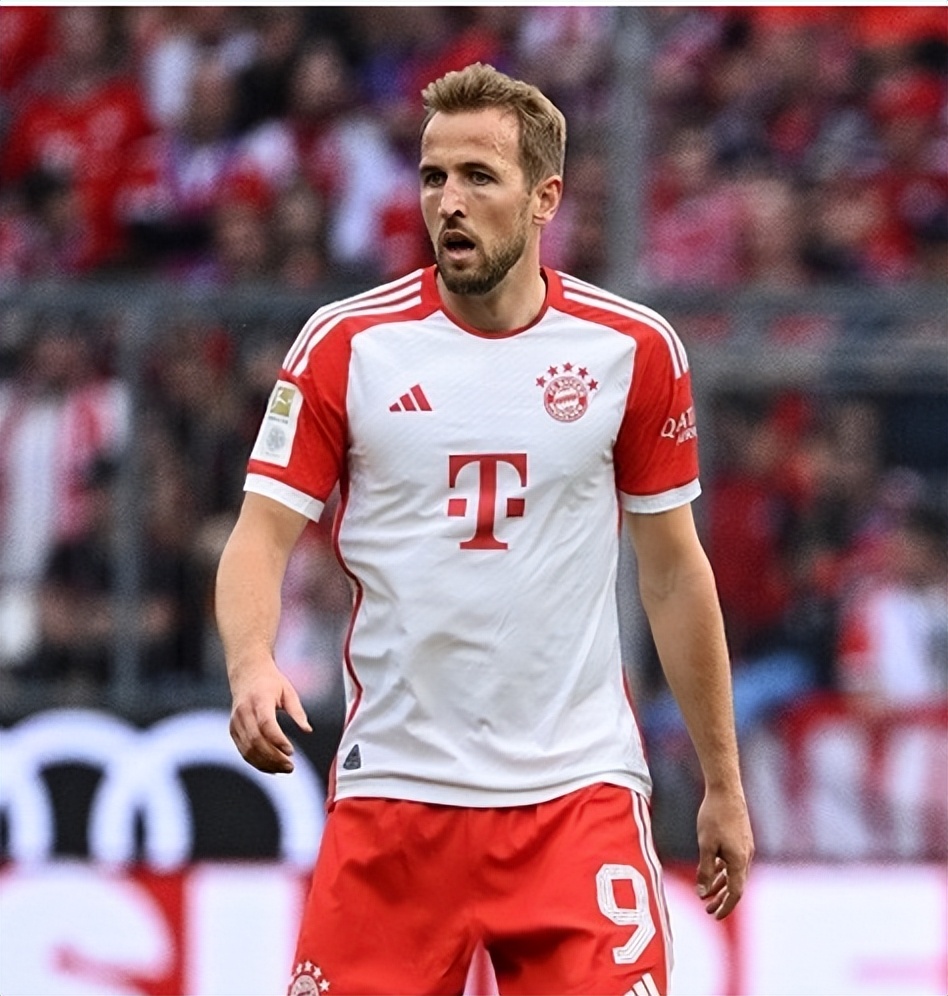 切尔西王牌球员凯恩加盟曼联，转会费创纪录